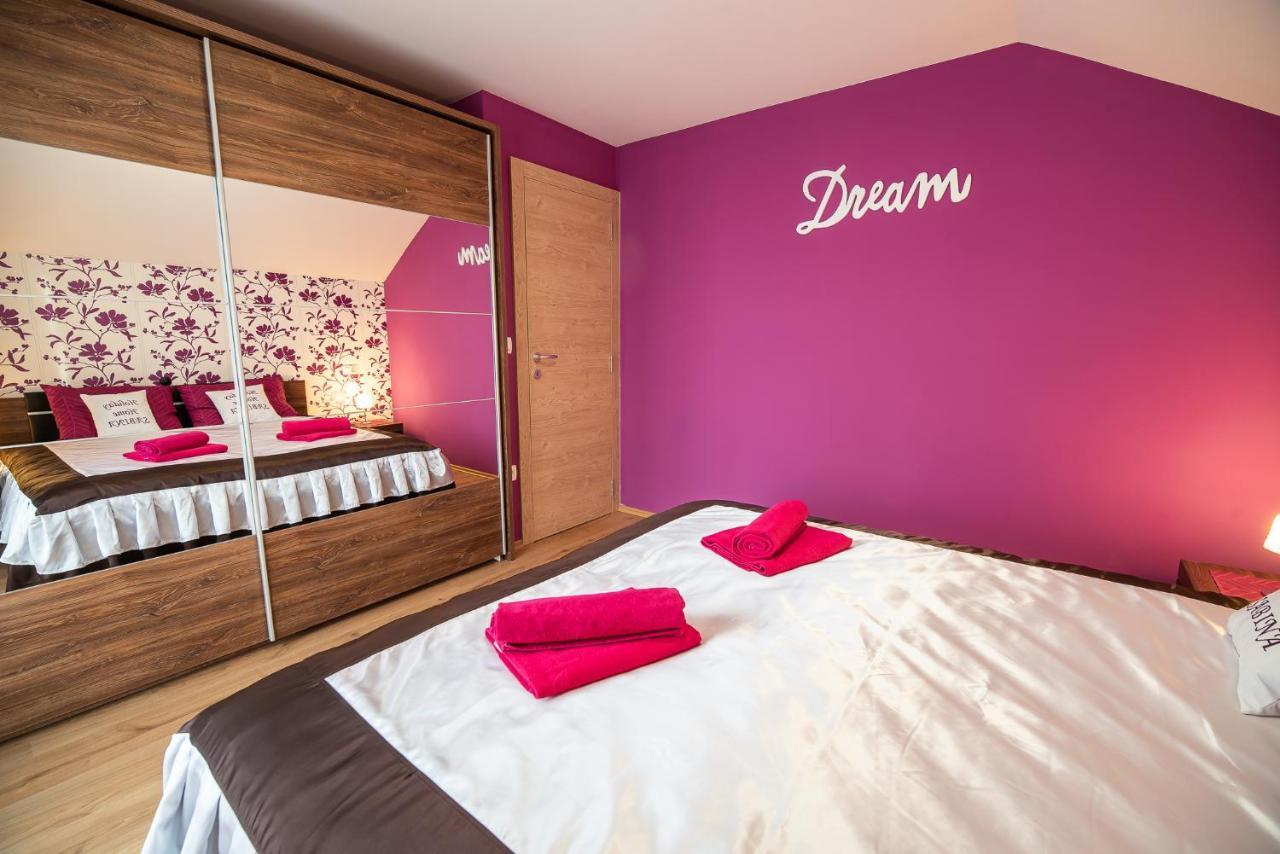Holiday Home With Hot Tub And Sauna Sabina Rovte Extérieur photo