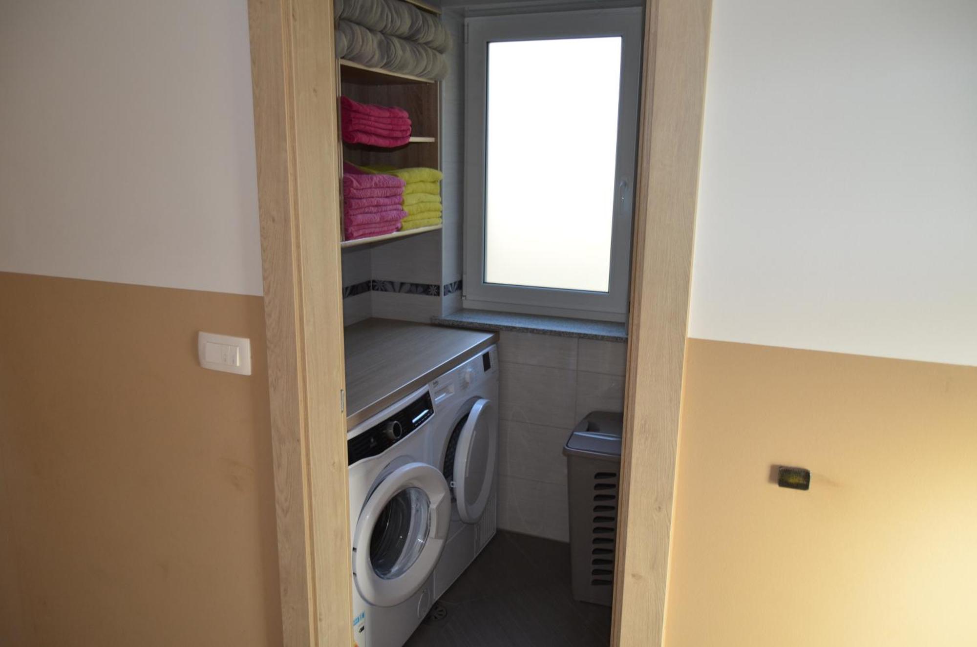 Holiday Home With Hot Tub And Sauna Sabina Rovte Extérieur photo