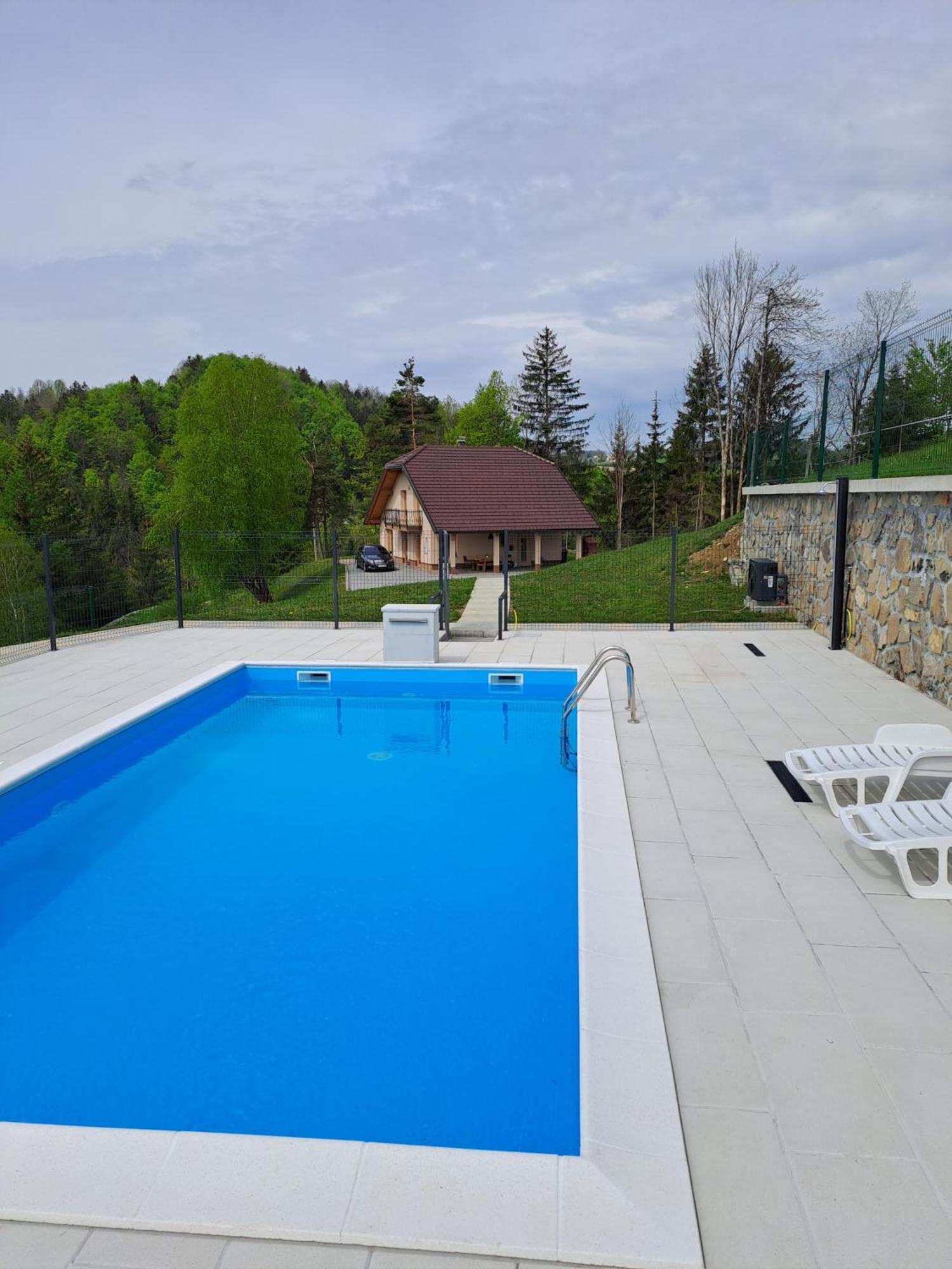Holiday Home With Hot Tub And Sauna Sabina Rovte Extérieur photo